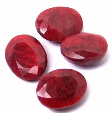Rubin 42 Carat, Opaque, Oval, 26x19x8mm, per Stück