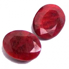 Rubin 17 Carat, Opaque, Oval, 23x17x4mm, per Stück