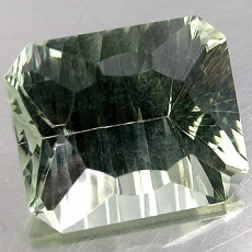 Amethyst 5.65 Carat, VVSI, Smaragd concave, excellent