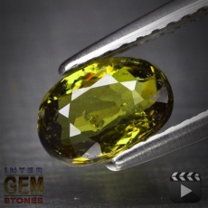 Demantoid, Oval, SI, 0.90 Carat, 7.0x5.0xmm aus Madagaskar