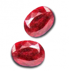 Rubin 30 Carat, Opaque, Oval, 26x19mm, per Stück