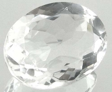 Quarz, Kristallweiss, 11.60 Carat, oval, IF, excellent